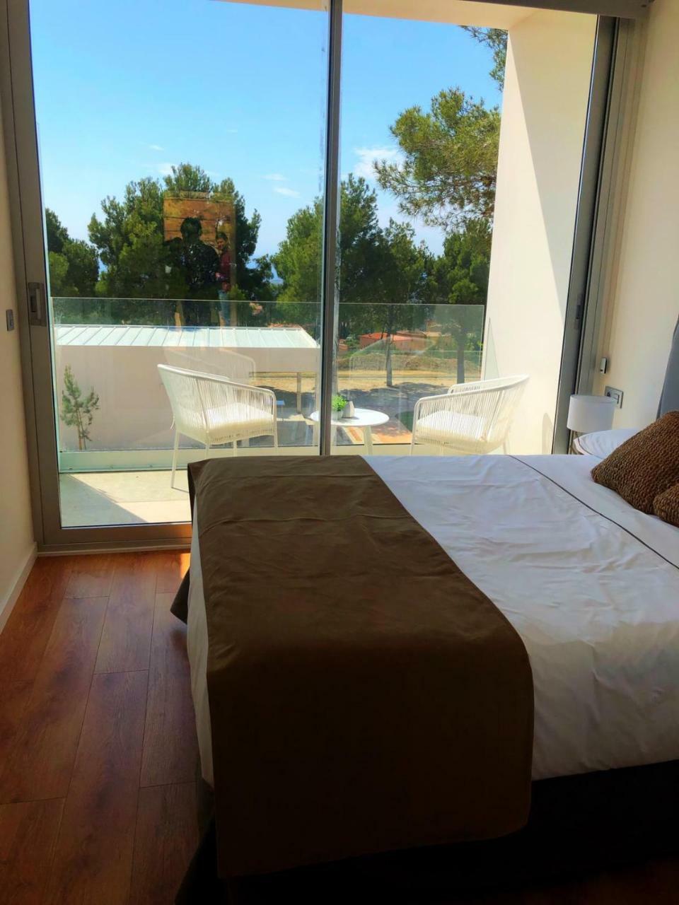Nature Suites Puig Campana By Ar Hotels & Resorts فينيسترات المظهر الخارجي الصورة
